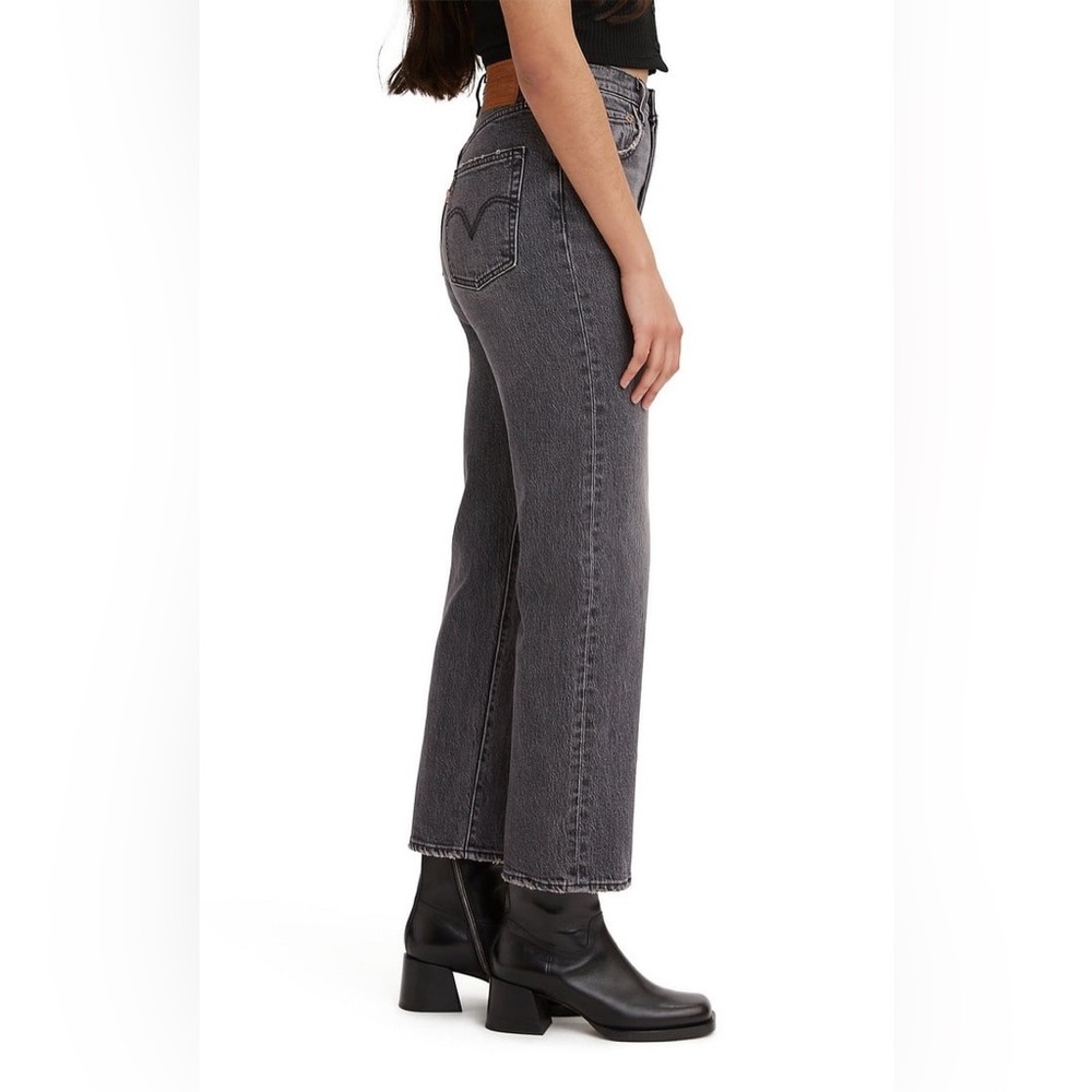 Levi’s Ribcage Ankle Straight Size 24